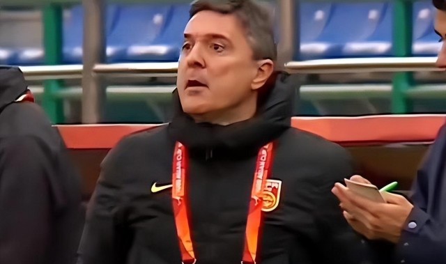 云开体育官网入口-意外！韦世豪为何公开直言黄博文是U23国足晋级功臣，引发热议