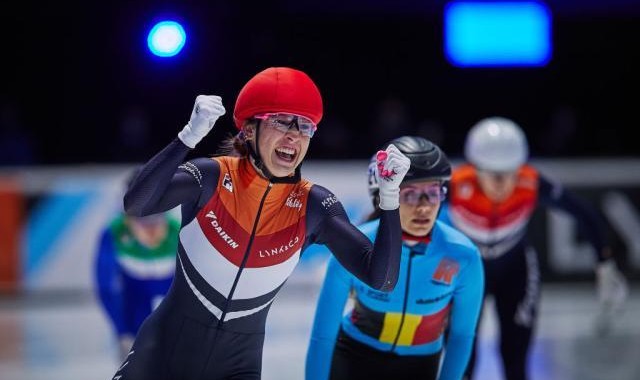 短道世锦赛舒尔廷成“全能女王” 刘氏兄弟状态回暖