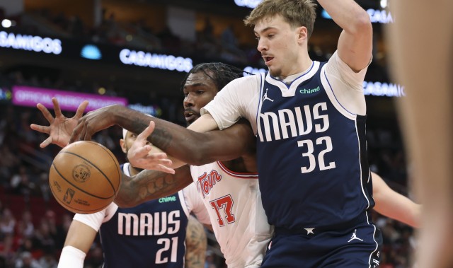 云开体育-允许年轻人犯错！19岁弗拉格&amp;23岁申京阿门 开发投射等终极形态